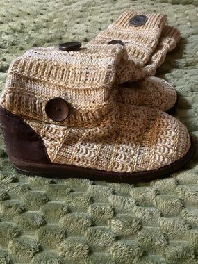Muk Luks Heathered Tan Knit Cuff Booties with Button Accents
